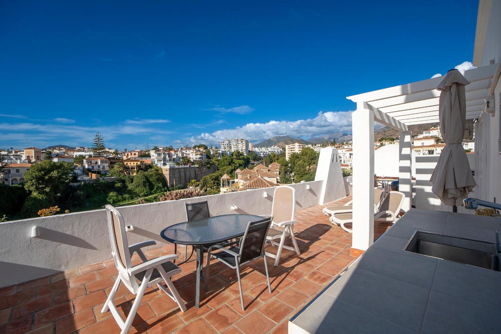 Residensol 13 Menyber Apartment Nerja Luaran gambar