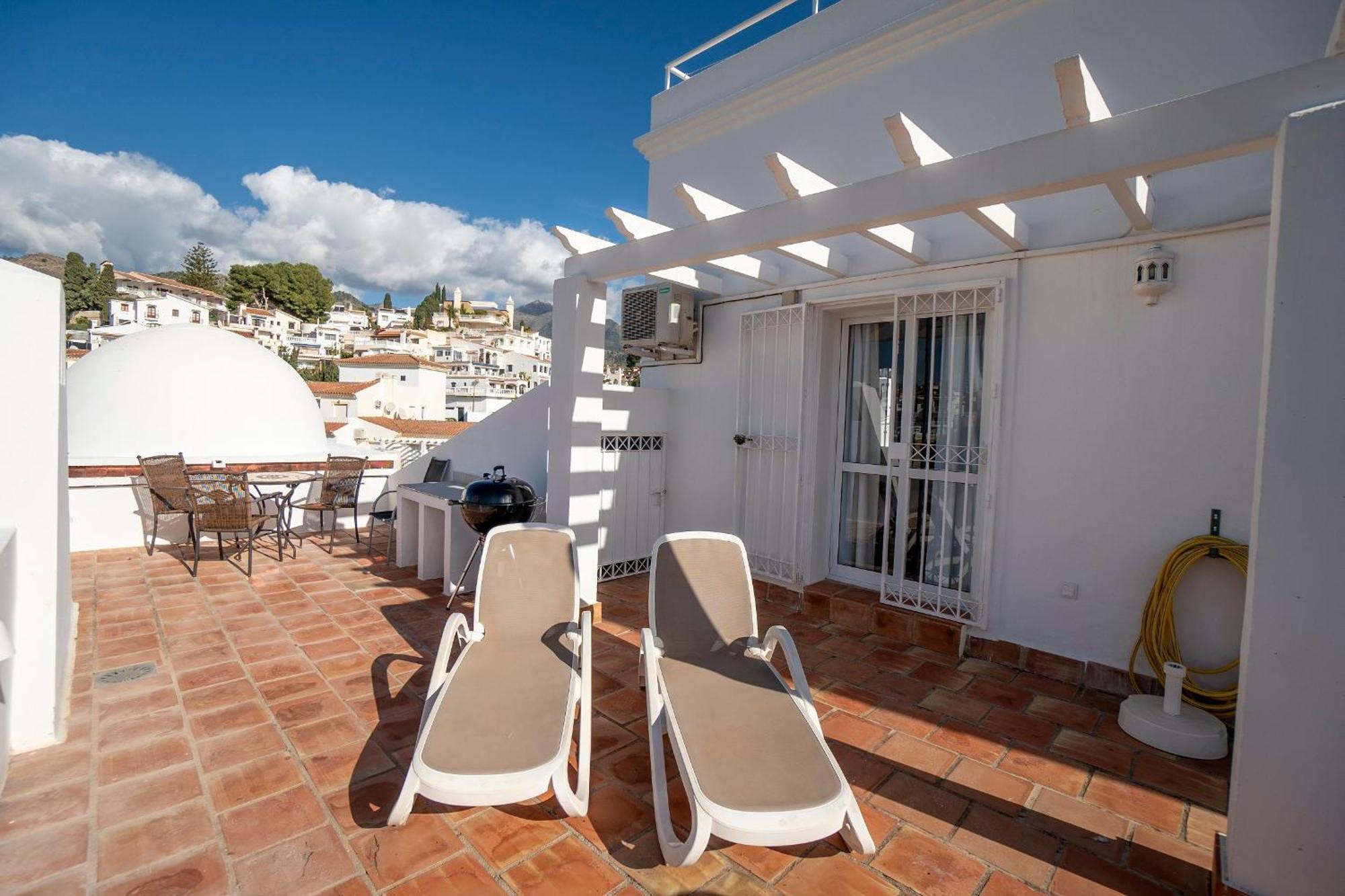 Residensol 13 Menyber Apartment Nerja Luaran gambar